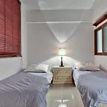 Modern Large 200sqm 5 Bedroom In The Heart Of Apartament Sliema