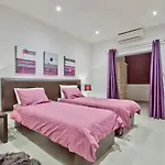 Modern Large 200sqm 5 Bedroom In The Heart Of Слима