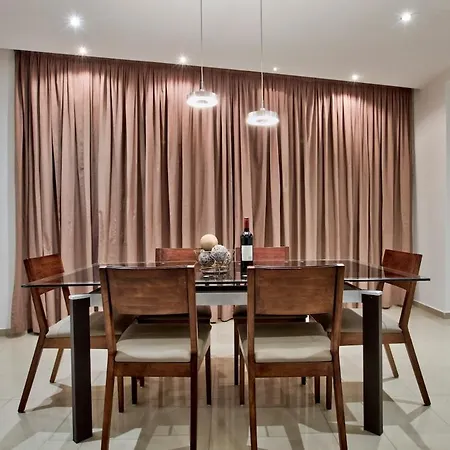 Modern 200sqm 4 Bedroom With Side Sea View Sleeps 11 * Sliema