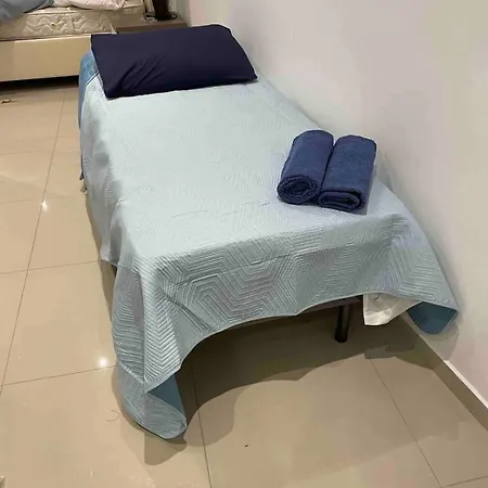 Modern 200sqm 4 Bedroom With Side Sea View Sleeps 11 * Sliema